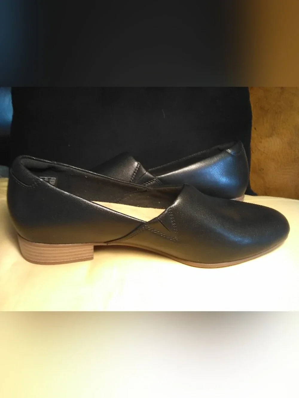 NWT Clarks Black Leather Slip-On Loafers for Women SZ. 8.5 SHARP SOFT INSOLE